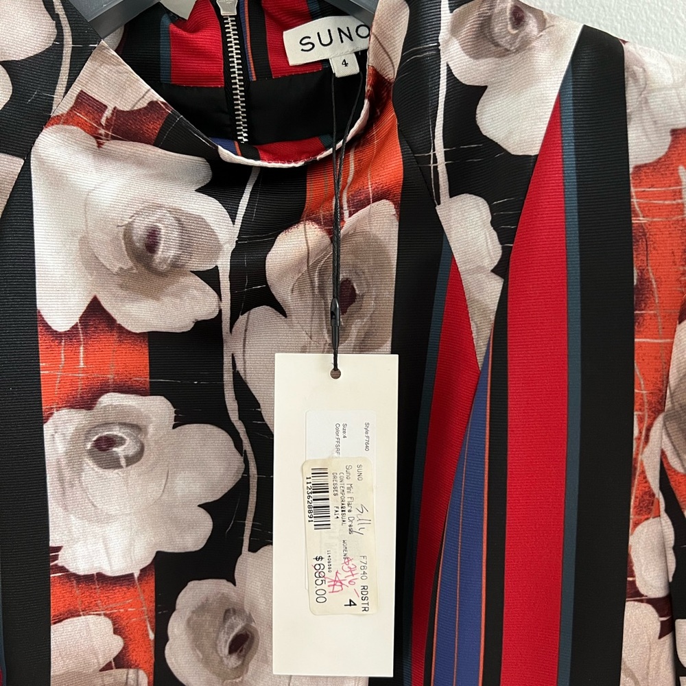 Modern Mini Dress Size 4 by Suno
